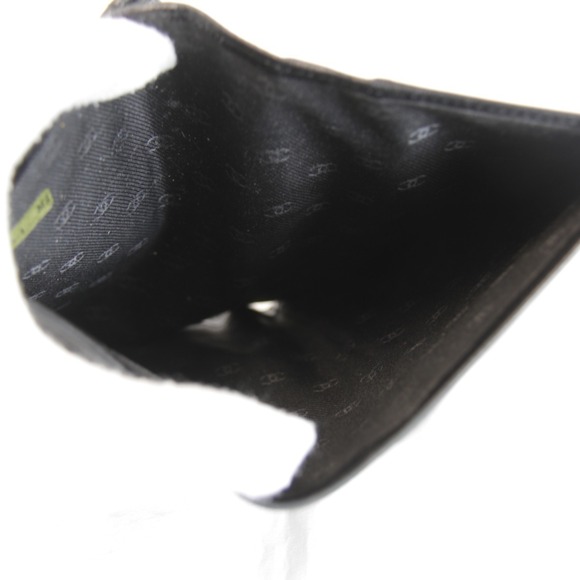 CHANEL Authentic Black Leather Wallet - Picture 16 of 16